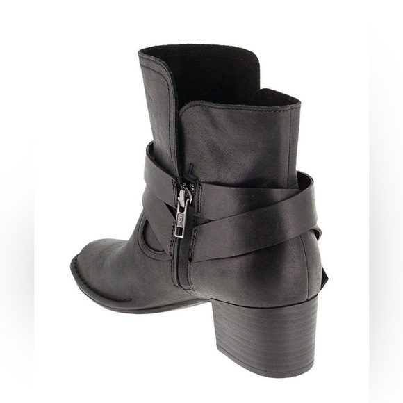 NWT UGG Black Elysian Block Heel Ankle Boot sz 8 - Picture 5 of 14